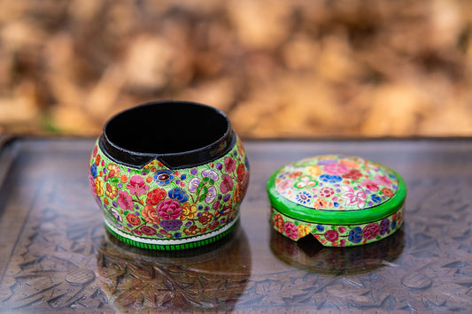 Round Lidded Urn –HOME DECOR ACCENT