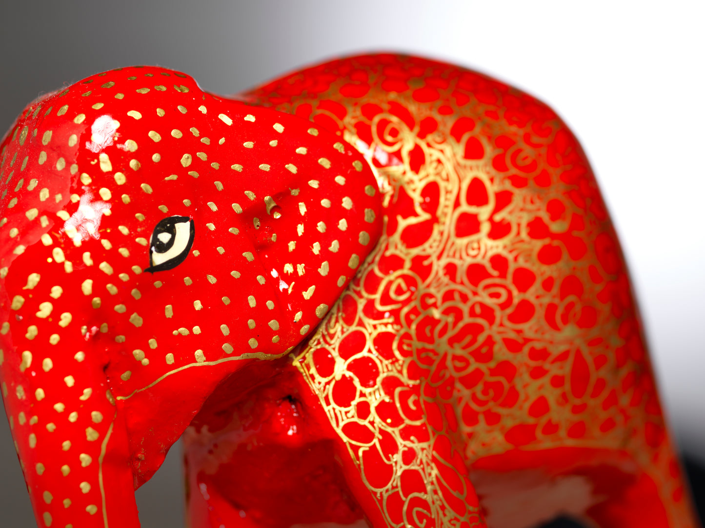 Wooden Stargazer Elephant - Red