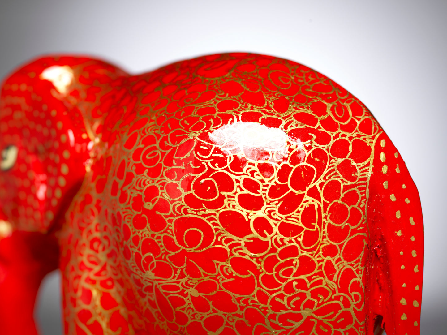 Wooden Stargazer Elephant - Red