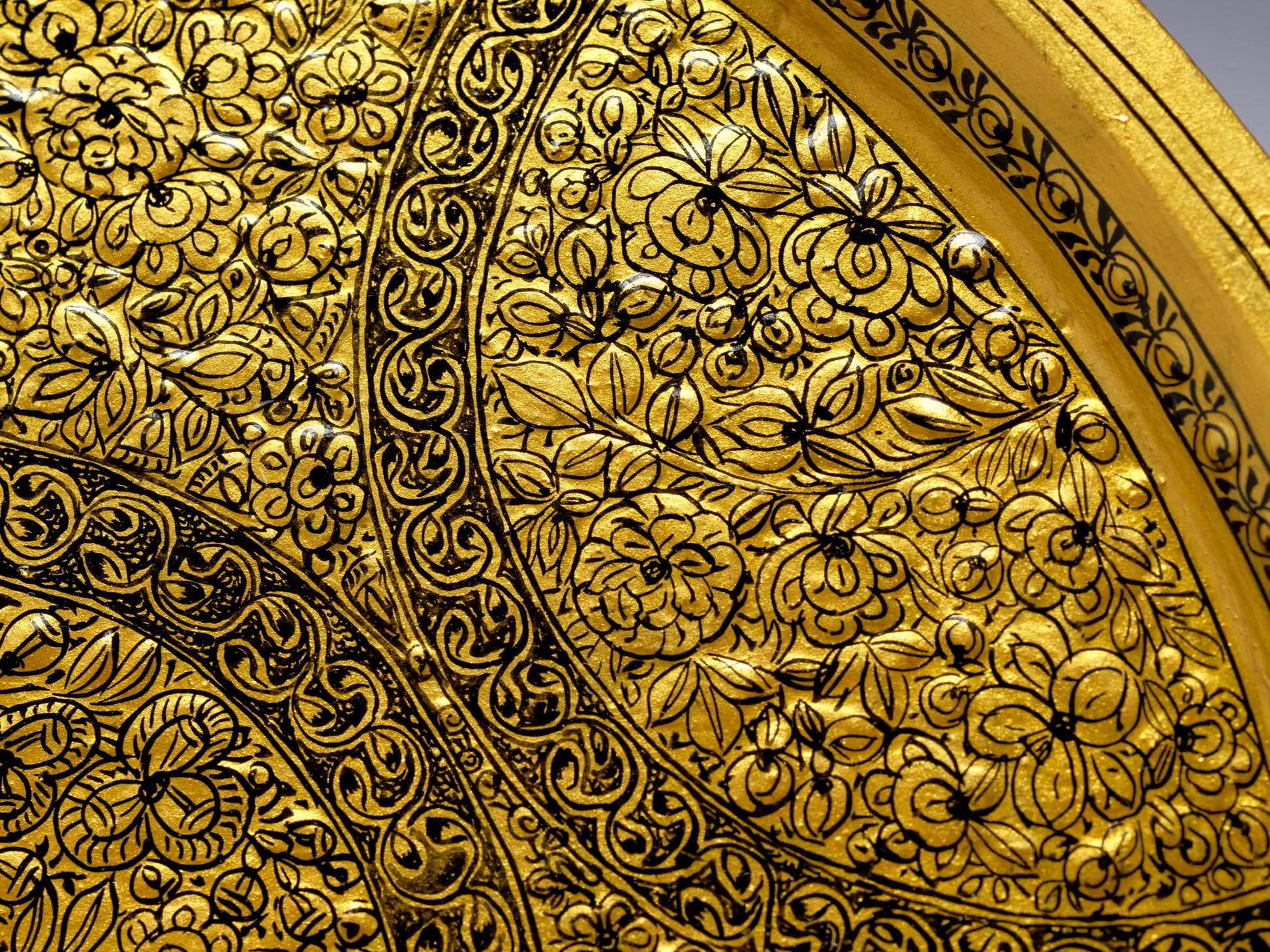 Hand-Painted Circular Tray 10" – Home Decor Accent