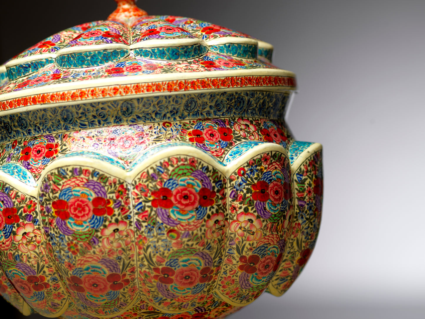 Exquisite Fruit Bowl