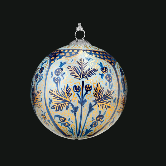 white chinar handmde bauble for All Our Products are Hand-Painted, made from Recycled Paper.  Size 3 inches for all Baubles and comes in beautifully crafted individual Boxes.  Material : Recycled Paper