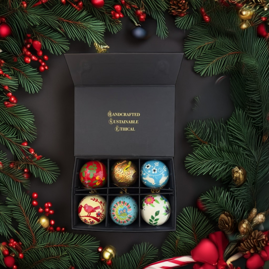 Luxury Box (Magical Birds Collection) - Pack of 6 Handmade Baubles - Best Christmas Gift