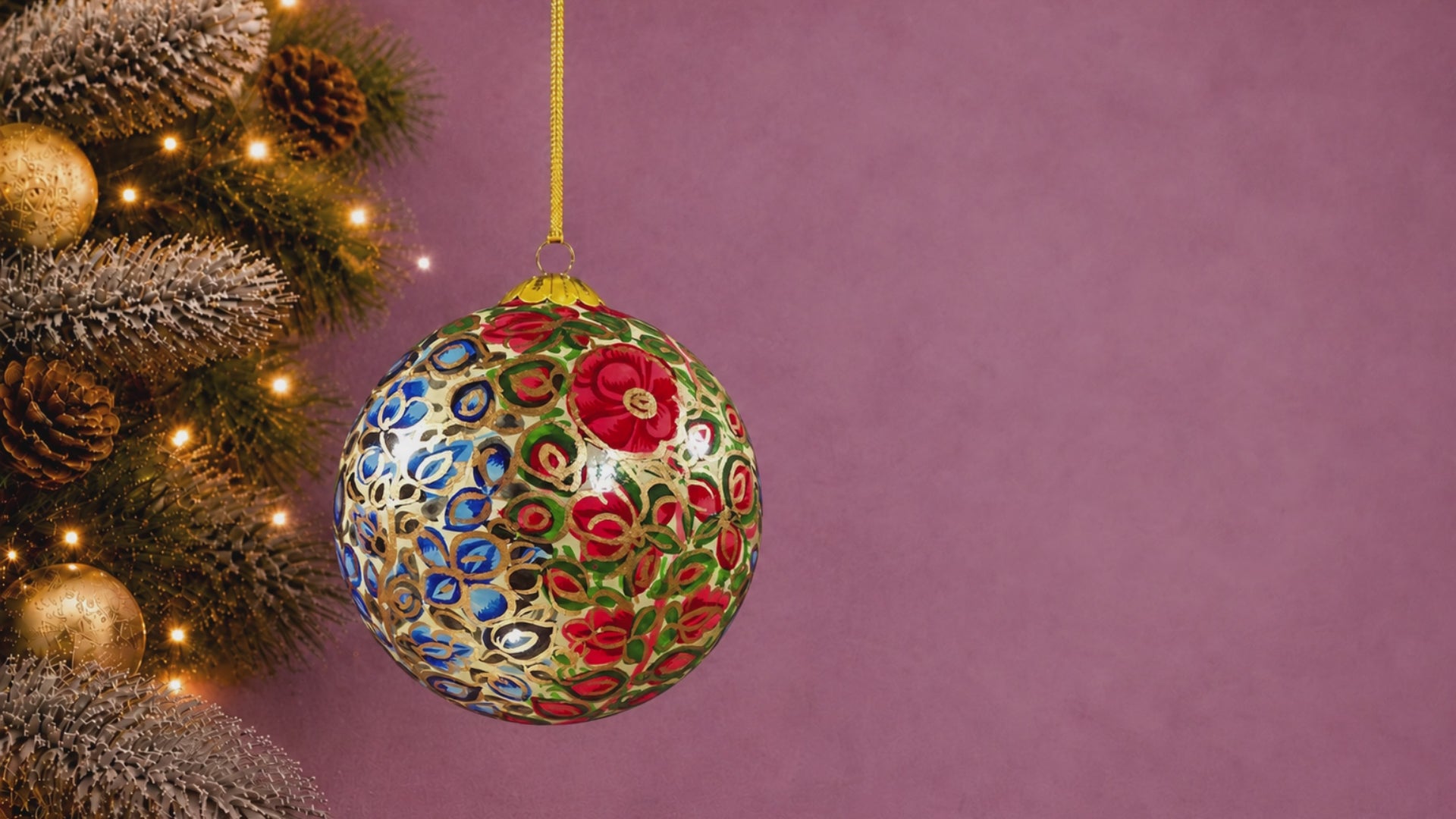 Spring Roses – Christmas Decorations Bauble